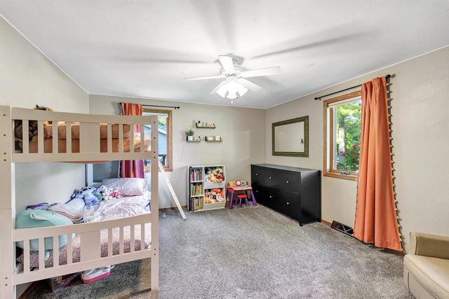 2035 S POINT ROAD, Green Bay, WI 54313