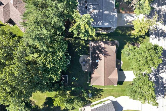 2035 S POINT ROAD, Green Bay, WI 54313