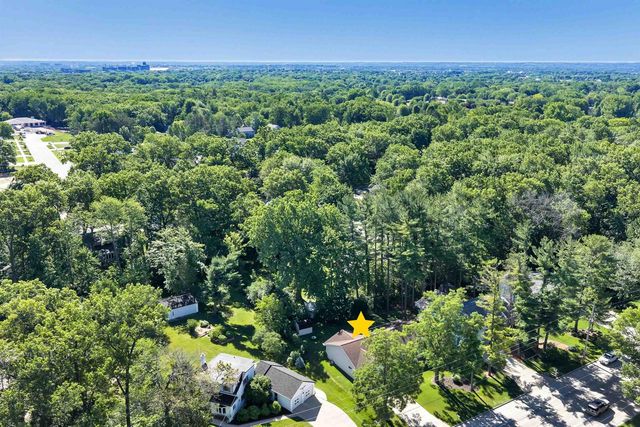 2035 S POINT ROAD, Green Bay, WI 54313