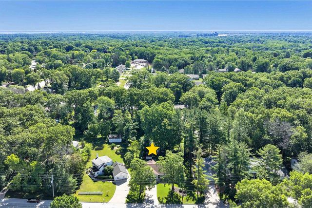 2035 S POINT ROAD, Green Bay, WI 54313