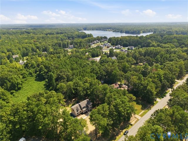 20005 Oak River Dr, Chesterfield, VA 23803