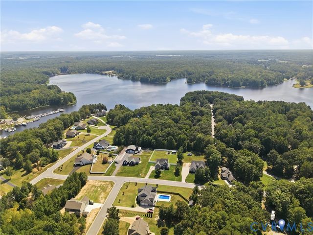 20005 Oak River Dr, Chesterfield, VA 23803