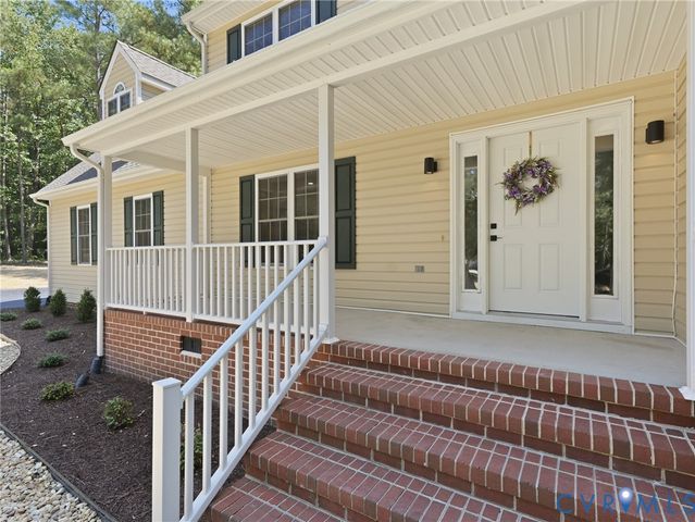 20005 Oak River Dr, Chesterfield, VA 23803