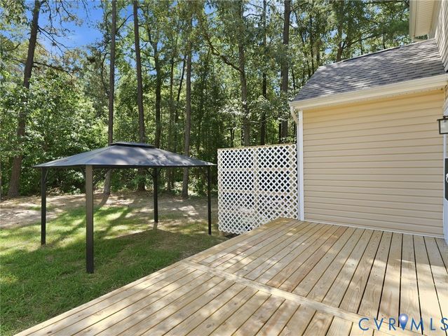20005 Oak River Dr, Chesterfield, VA 23803