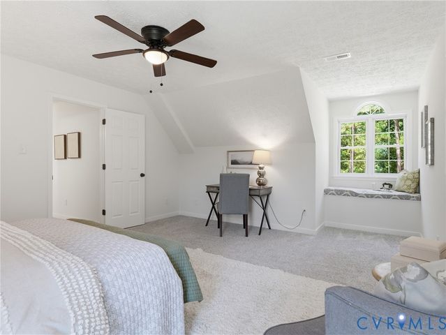 20005 Oak River Dr, Chesterfield, VA 23803