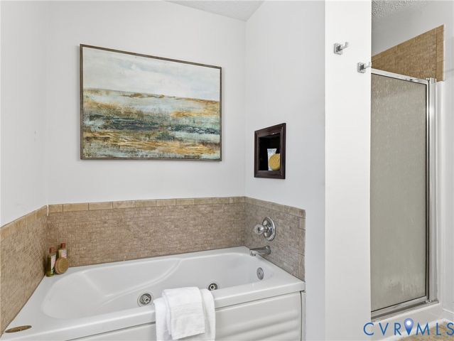 20005 Oak River Dr, Chesterfield, VA 23803