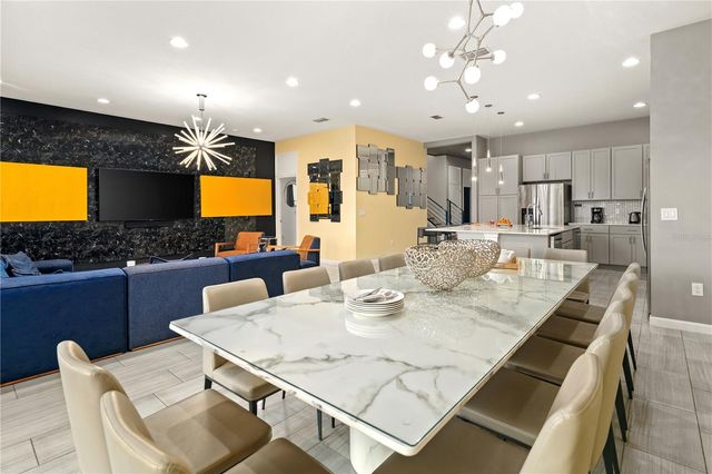 8021 OAK SHADOW COURT, Davenport, FL 33837