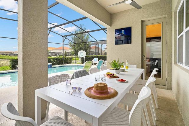 8021 OAK SHADOW COURT, Davenport, FL 33837