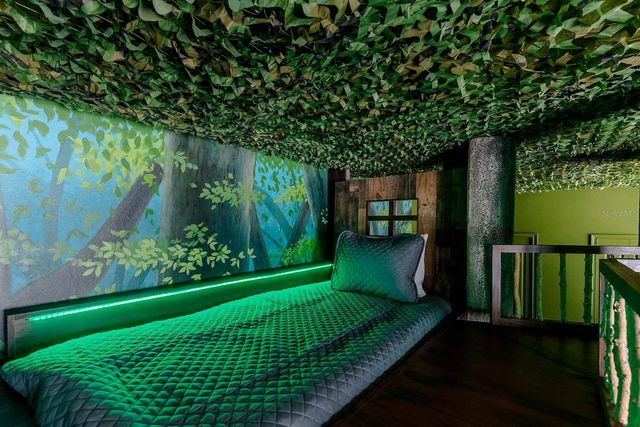 8021 OAK SHADOW COURT, Davenport, FL 33837