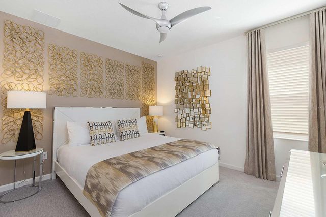 8021 OAK SHADOW COURT, Davenport, FL 33837