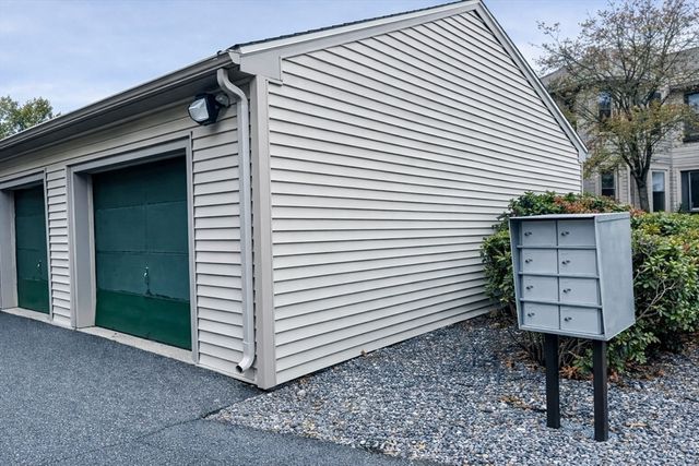 108 Norton Ave 9, Easton, MA 02375