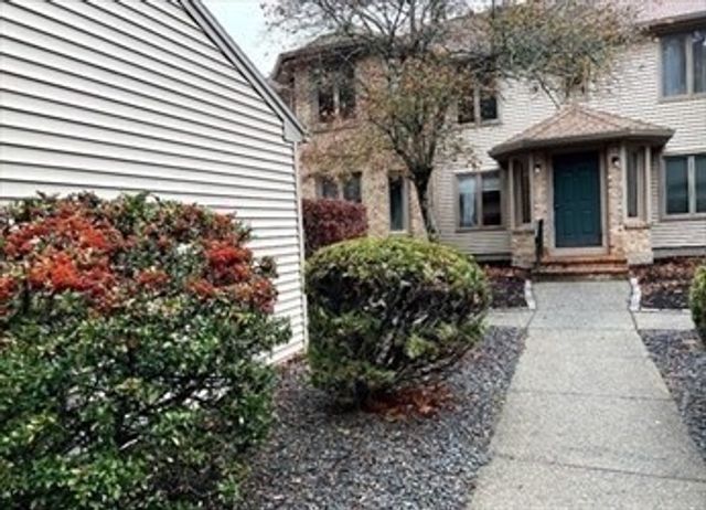 108 Norton Ave 9, Easton, MA 02375