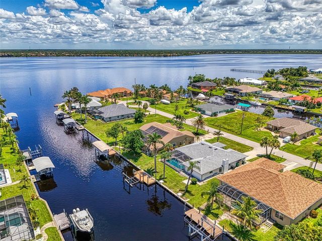 3077 STONE STREET, Port Charlotte, FL 33981