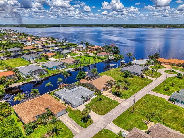 3077 STONE STREET, Port Charlotte, FL 33981