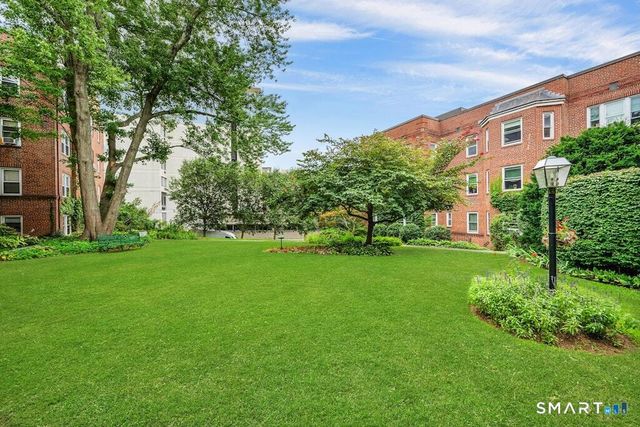 70 Strawberry Hill Avenue 3-2C, Stamford, CT 06902