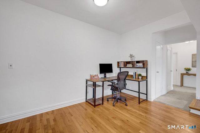 70 Strawberry Hill Avenue 3-2C, Stamford, CT 06902