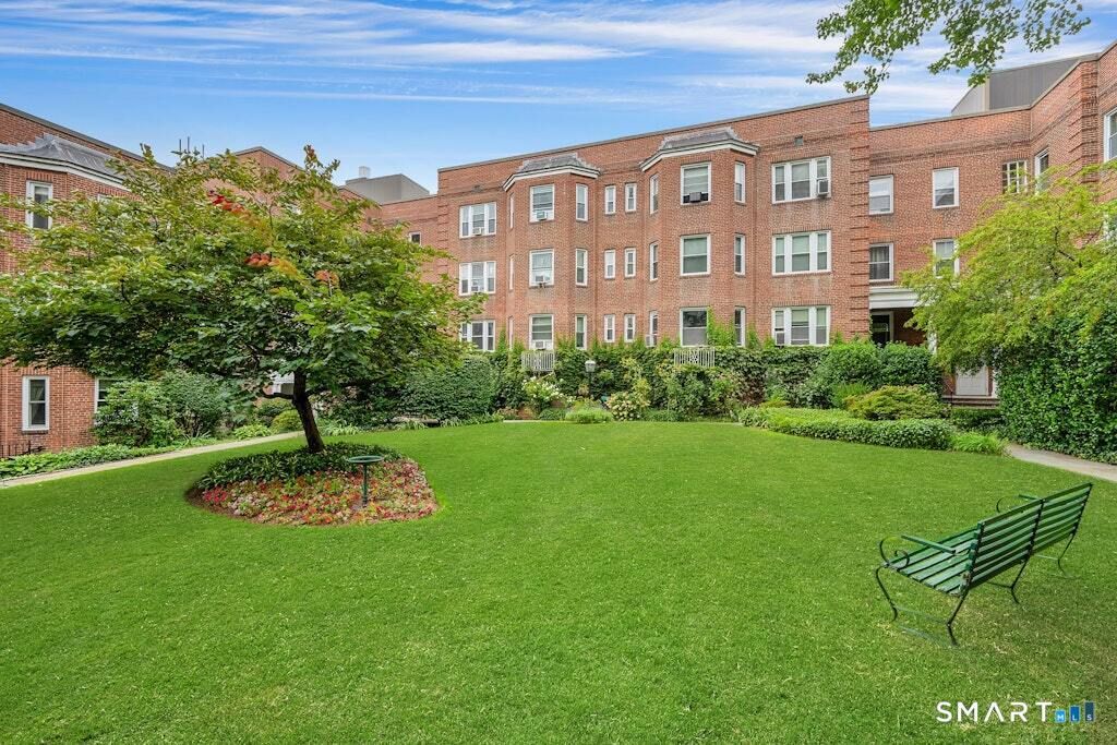 70 Strawberry Hill Avenue 3-2C, Stamford, CT 06902