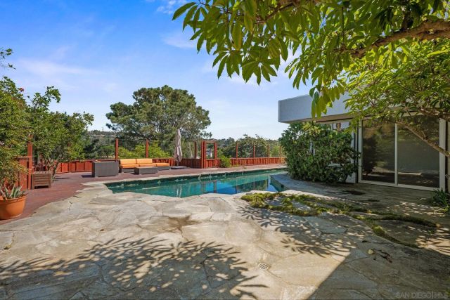 1640 El Paso Real, La Jolla, CA 92037