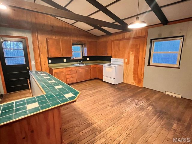 13142 Lakeview Drive, Ste Genevieve, MO 63670