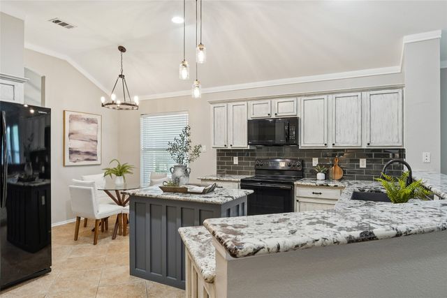 13264 Ridgepointe Road, Fort Worth, TX 76244