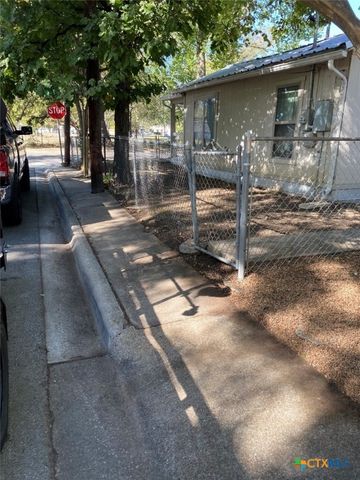 511 Mckie Street, San Marcos, TX 78666