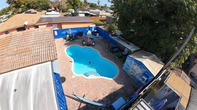 5720 SW 39th St, West Park, FL 33023