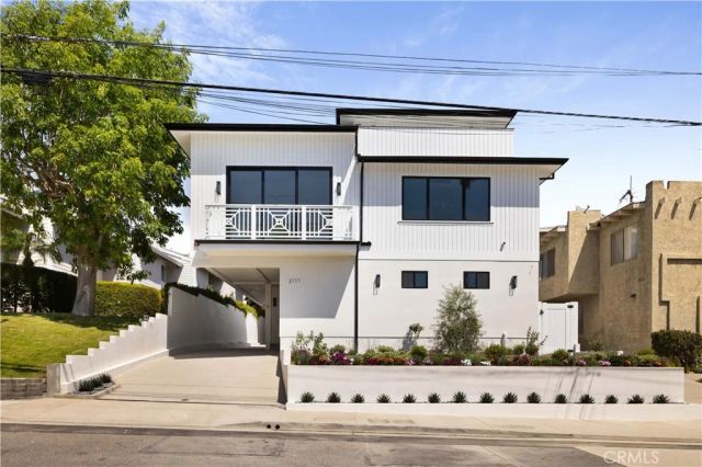 2111 Clark A, Redondo Beach, CA 90278