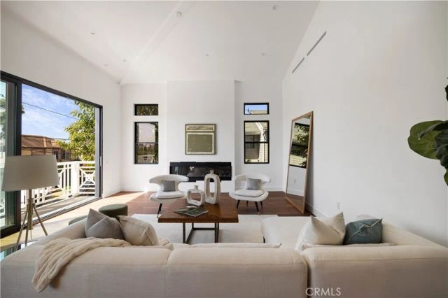 2111 Clark A, Redondo Beach, CA 90278