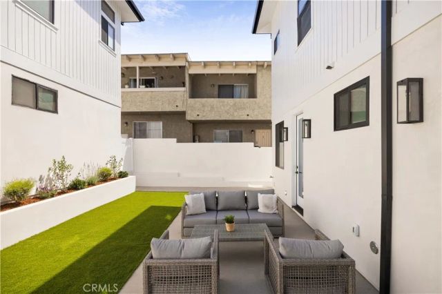 2111 Clark A, Redondo Beach, CA 90278