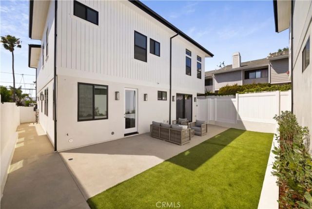 2111 Clark A, Redondo Beach, CA 90278