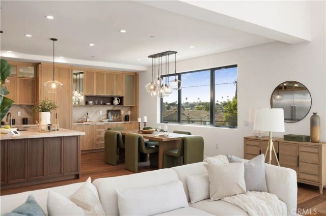 2111 Clark A, Redondo Beach, CA 90278