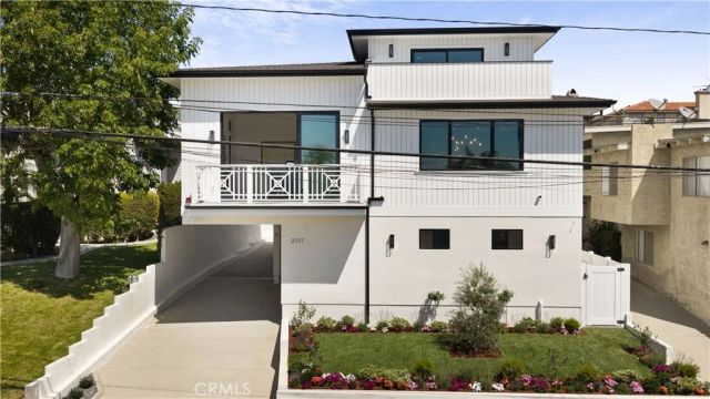 2111 Clark A, Redondo Beach, CA 90278