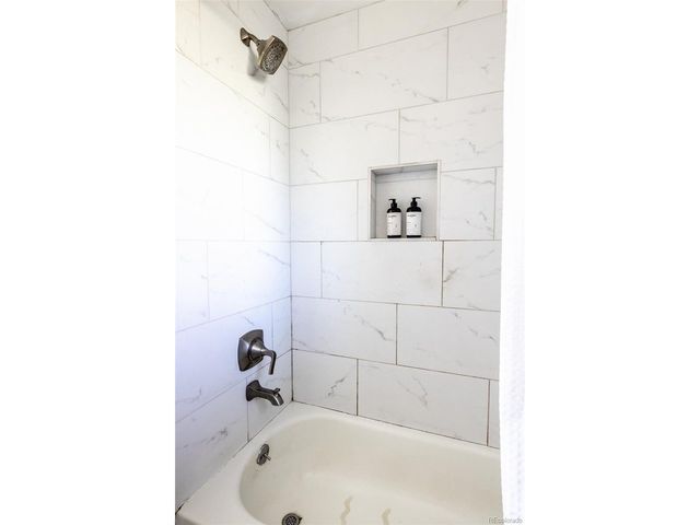 439 E Panama Dr, Centennial, CO 80121