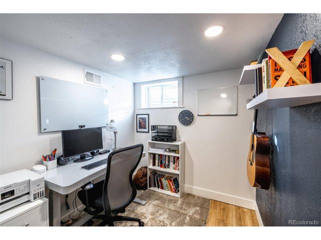 439 E Panama Dr, Centennial, CO 80121