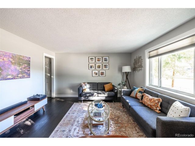 439 E Panama Dr, Centennial, CO 80121