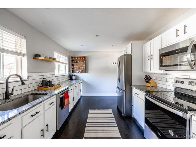439 E Panama Dr, Centennial, CO 80121