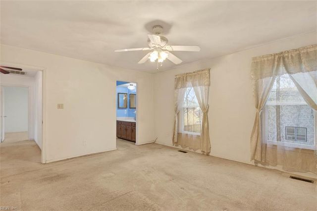 5240 Prestwick ST, Virginia Beach, VA 23464