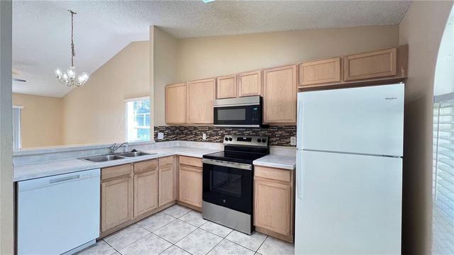 1547 OAK HILL TRAIL, Kissimmee, FL 34747