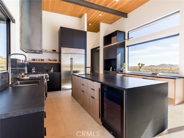 621 N Sage Avenue, Yucca Valley, CA 92284