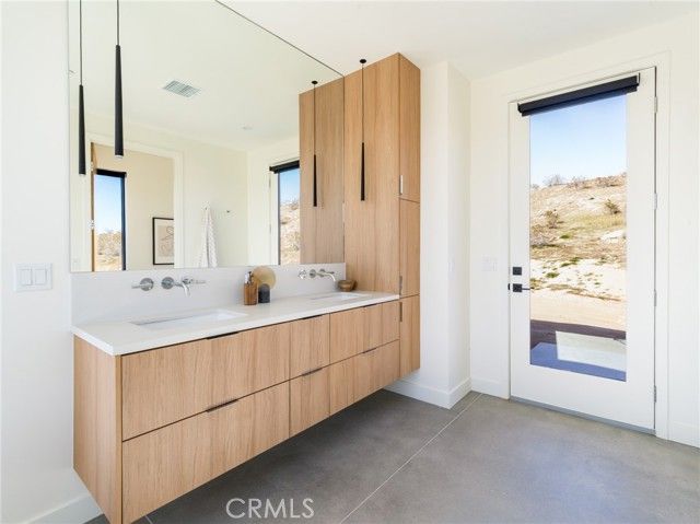 621 N Sage Avenue, Yucca Valley, CA 92284