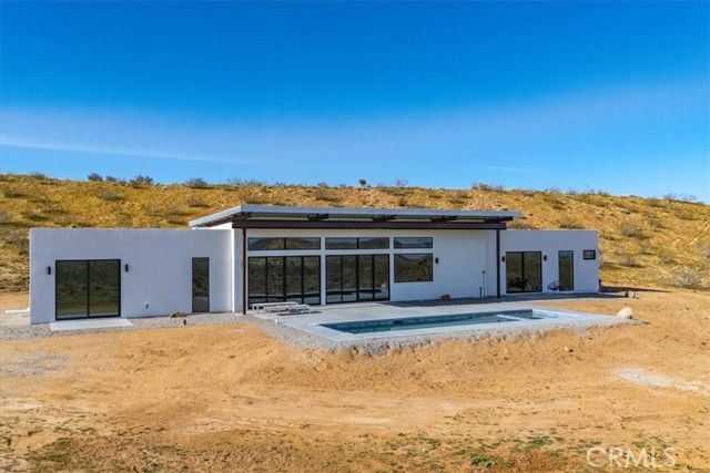 621 N Sage Avenue, Yucca Valley, CA 92284