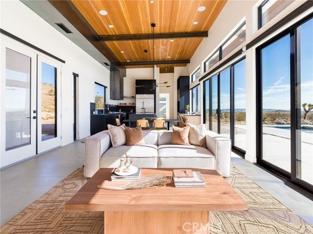 621 N Sage Avenue, Yucca Valley, CA 92284