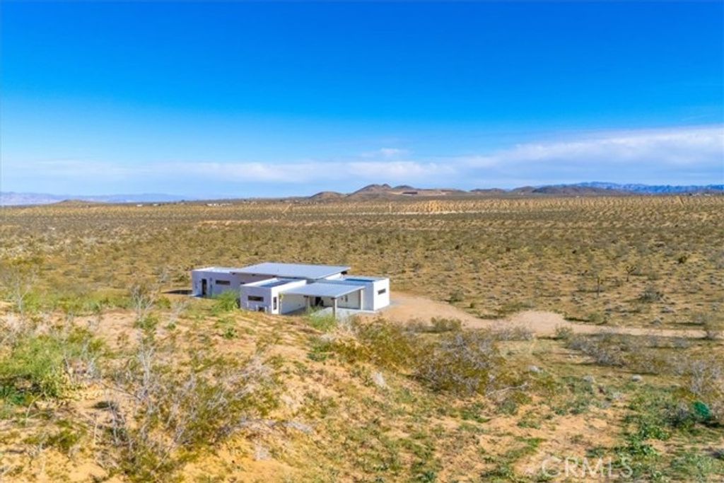 621 N Sage Avenue, Yucca Valley, CA 92284