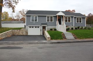 30 Maple St, Hudson, MA 01749