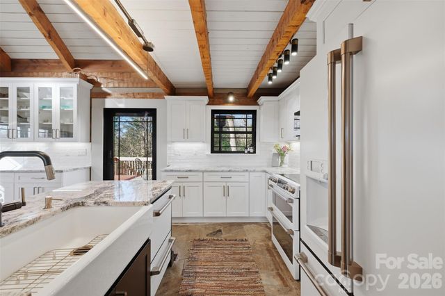 350 Starnes Circle Drive, Taylorsville, NC 28681