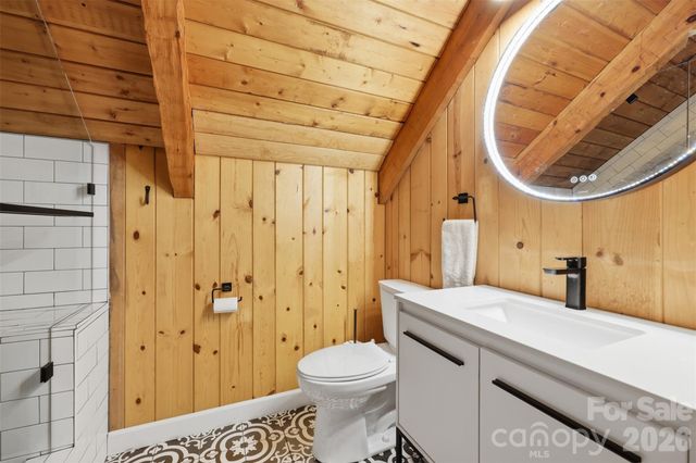 350 Starnes Circle Drive, Taylorsville, NC 28681