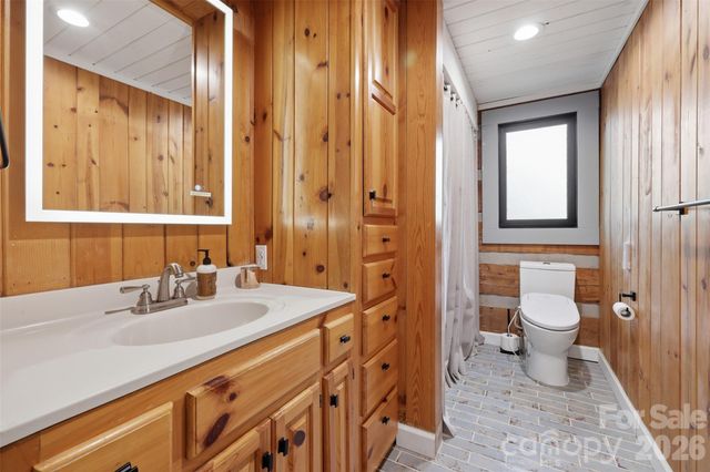 350 Starnes Circle Drive, Taylorsville, NC 28681