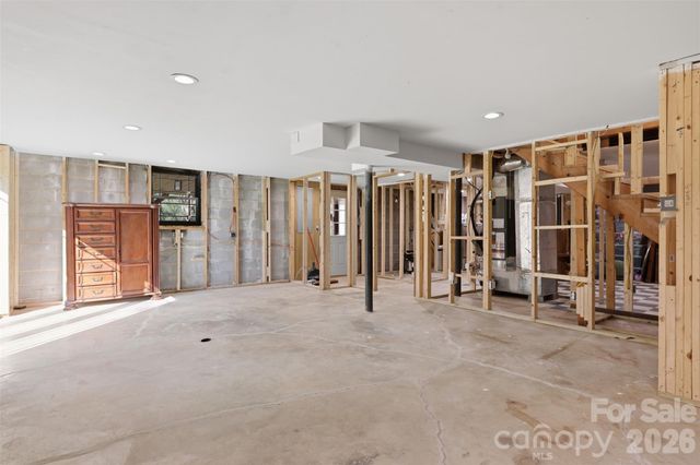 350 Starnes Circle Drive, Taylorsville, NC 28681