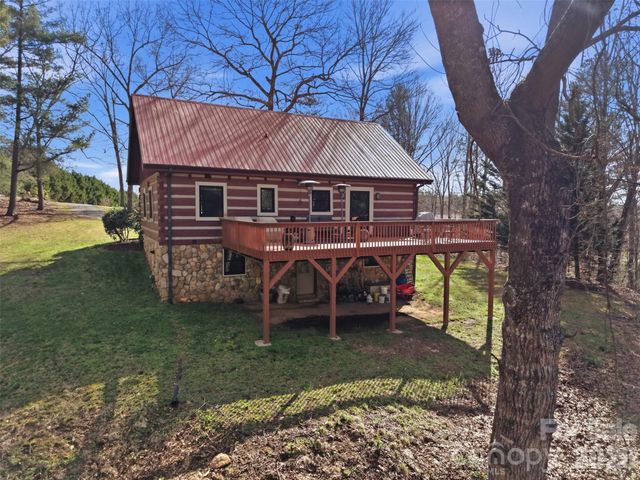 350 Starnes Circle Drive, Taylorsville, NC 28681