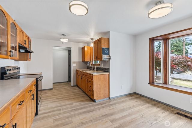 17010 16th Avenue E, Spanaway, WA 98387